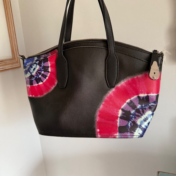 Calvin Klein Shoulder Bag Black with Tie Dye - Picture 3 of 10